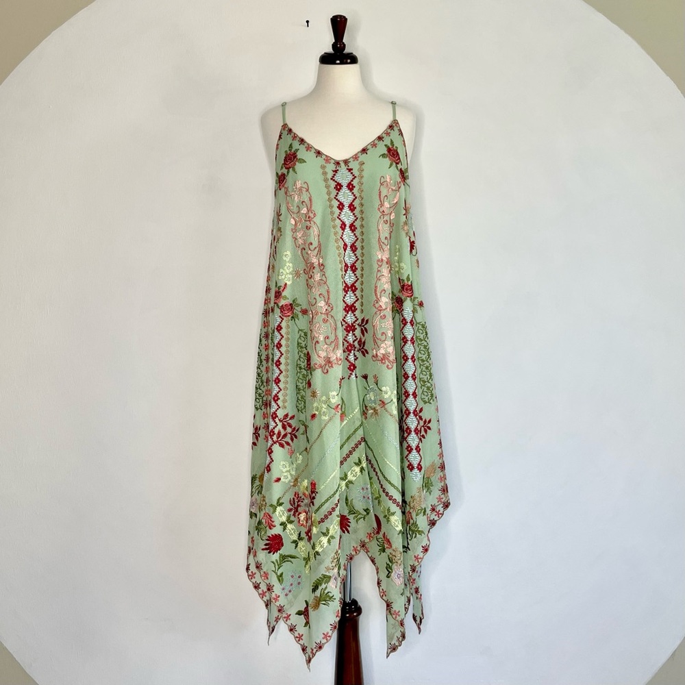 Tolani Embroidered Dress, Large